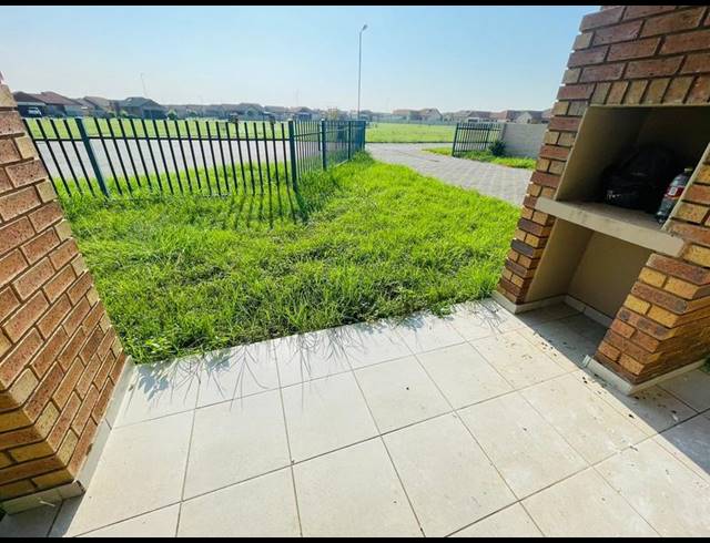 3 BEDROOM COMPLEX FOR SALE IN WATERKLOOF